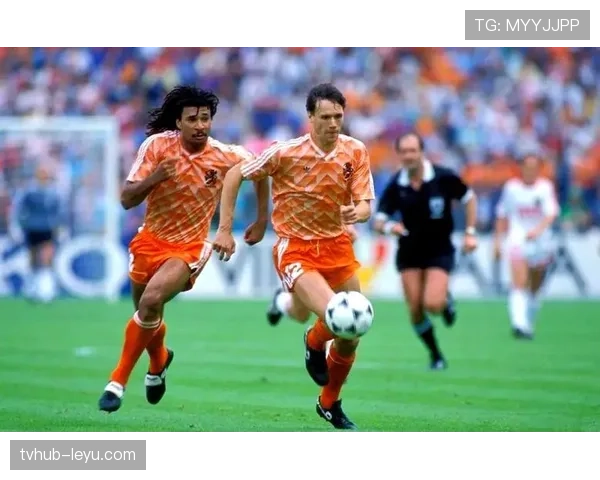 1960年首届欧洲杯：足球荣耀的起点，历史回眸引人瞩目