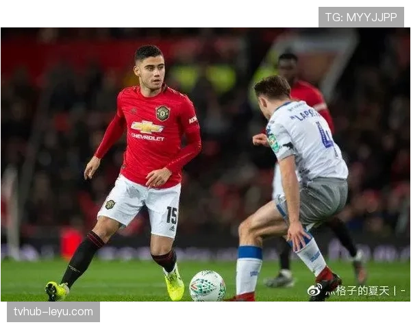 B费与格里兹曼前场组织能力及战术角色对比分析 B费与格里兹曼前场组织能力及战术角色对比分析